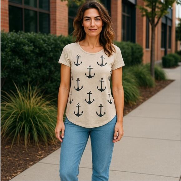 FREE KISSES Anchors Top Natural Color Size Medium - Picture 2 of 9